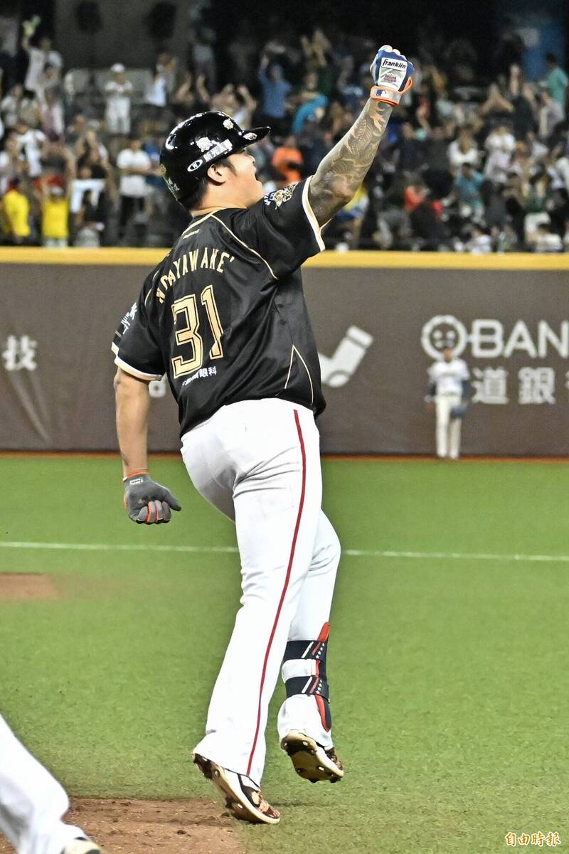 林智勝開轟。（資料照，記者陳志曲攝）