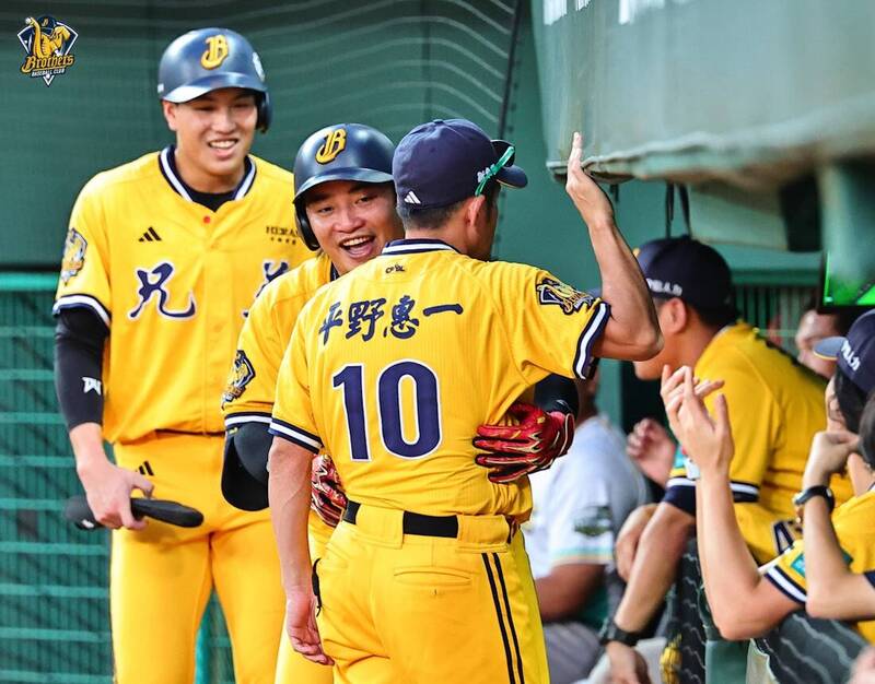 王政順開轟。（中信兄弟提供）