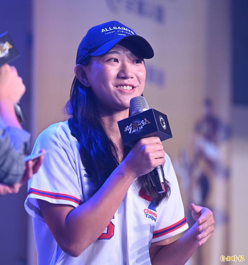 黑豹旗學姊代表張甄芸出席黑豹旗記者會。（記者林正堃攝）