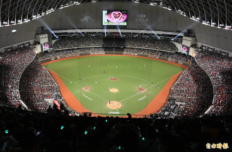 中職全年度票房收入首破20億元。（資料照，記者陳志曲攝）