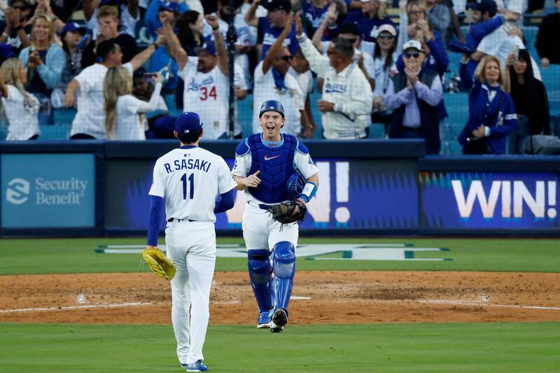 佐佐木朗希關門成功。（法新社）