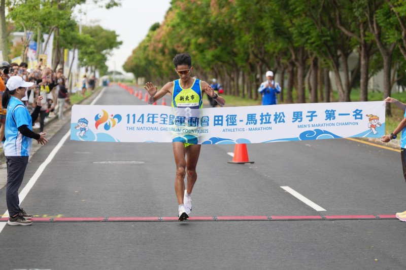 周庭印男子馬拉松封王，生涯全運會田徑累積14金躍居史上第5。（全運會提供）
