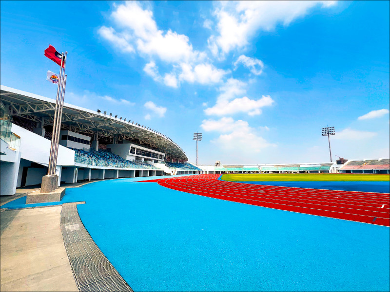 雲林縣田徑場是台灣第7座符合國際標準的田徑場。（資料照）