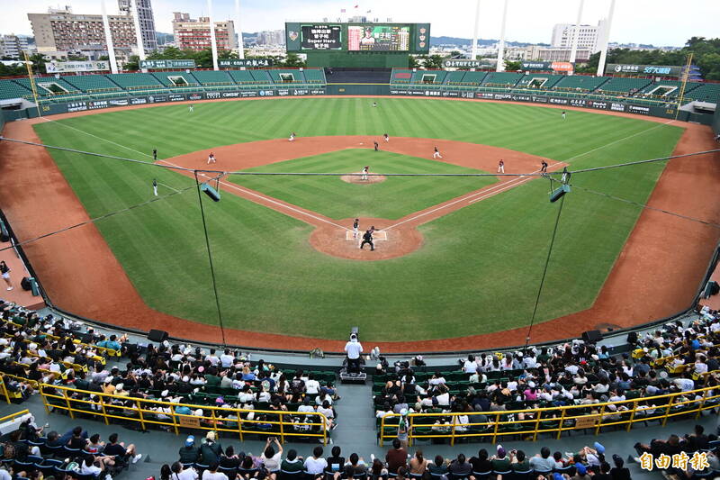 澄清湖球場。（資料照，記者李惠洲攝）