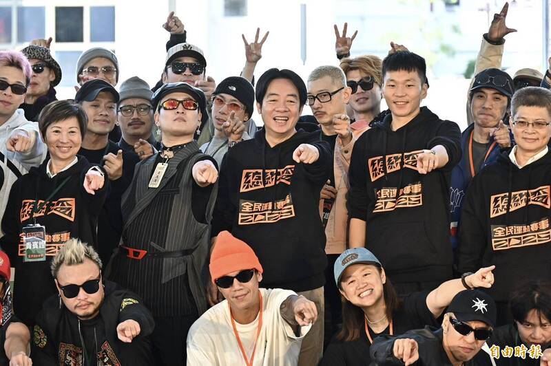 總統賴清德、運動部長李洋出席總統盃街舞大賽。（記者塗建榮攝）