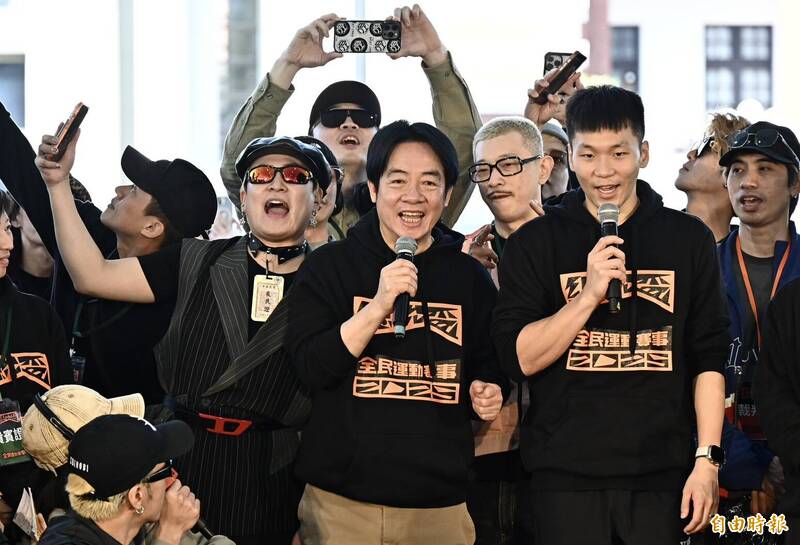 總統賴清德、運動部長李洋出席總統盃街舞大賽。（記者塗建榮攝）