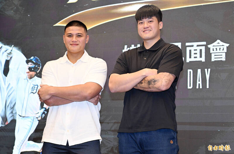 旅美球星李灝宇（左）、莊陳仲敖（右）返台記者會。（記者廖振輝攝）