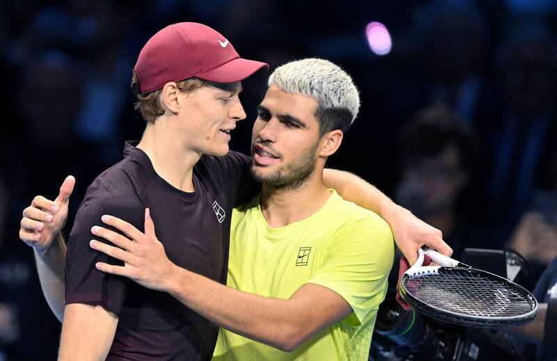 艾卡拉茲（右）、辛納（左）。（資料照，歐新社）