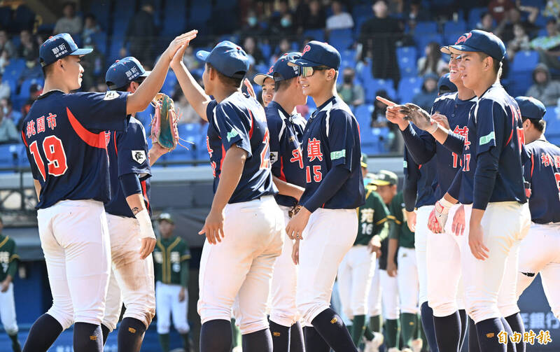 平鎮完封高苑闖進冠軍戰。（記者林正堃攝）