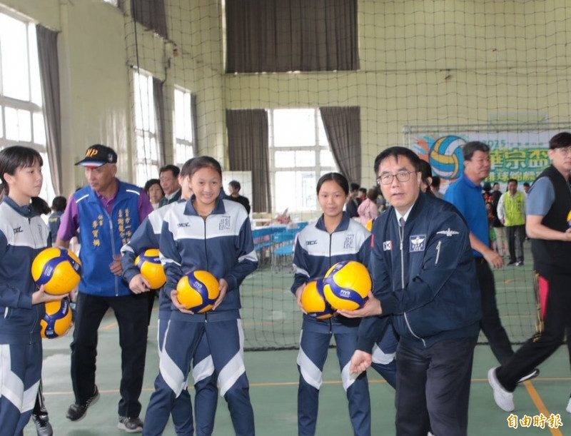 第46屆華宗盃排球錦標賽將於12月6日至12月10日在學甲舉行，來自全國各地共339支隊伍參賽。（記者王涵平攝）