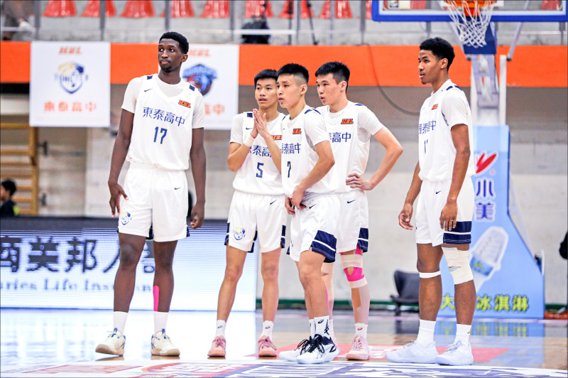 東泰高中大勝三重商工46分，在D組開紅盤。（高中體總提供）