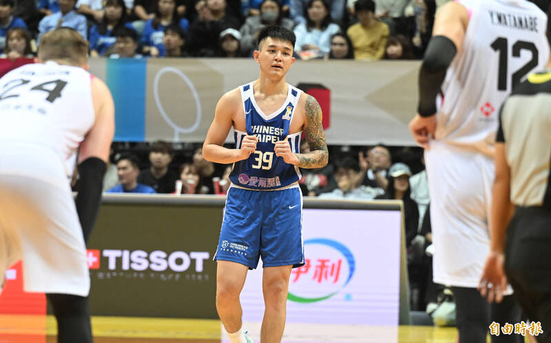 盧峻翔（中） 。（記者林正堃攝）