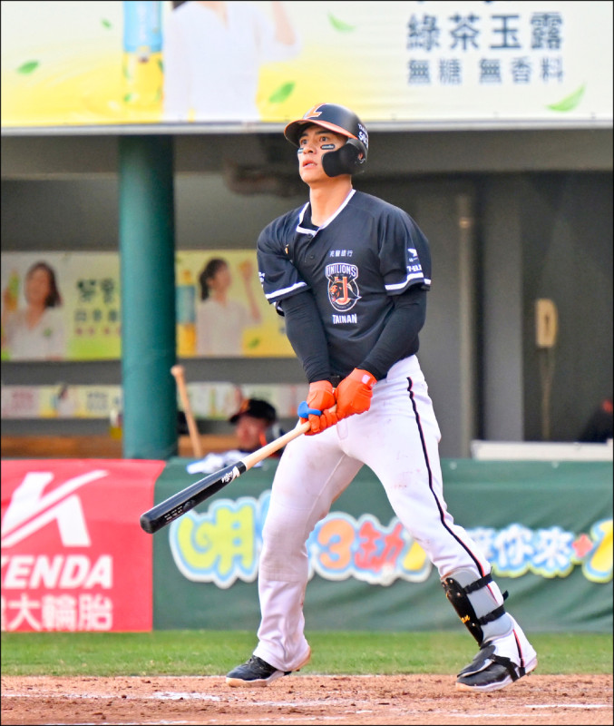 林岱安行使自由球員權利，將與富邦悍將簽下7年合約。（資料照）