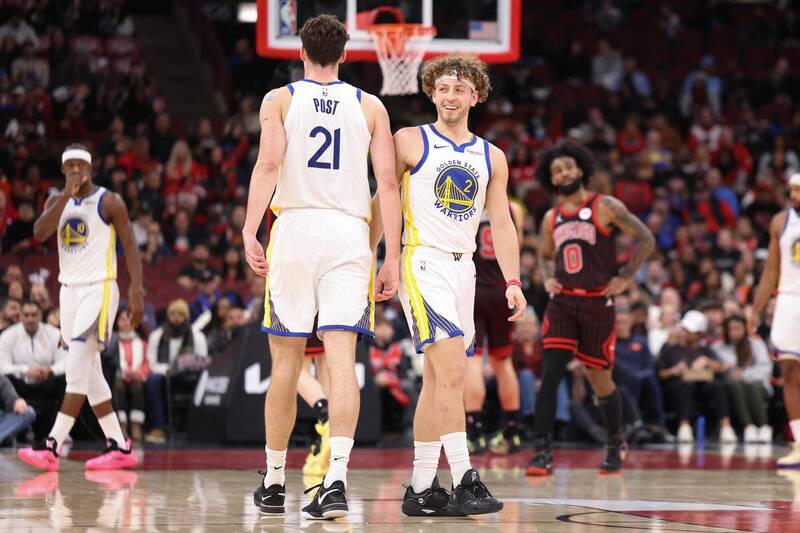 勇士痛宰公牛。（法新社）