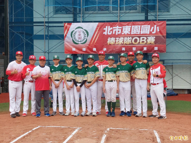 東園國小威廉波特奪冠小將們。（記者林宥辰攝）