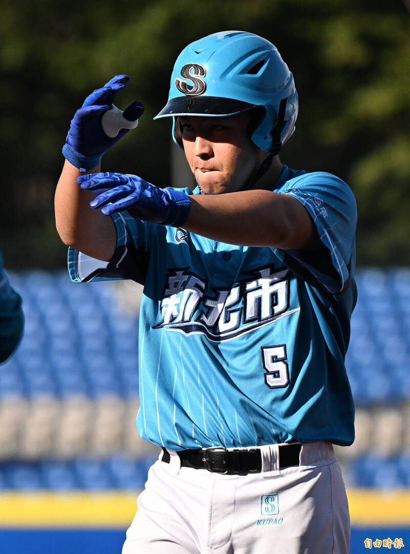 新北藍許子彥。（記者林正堃攝）