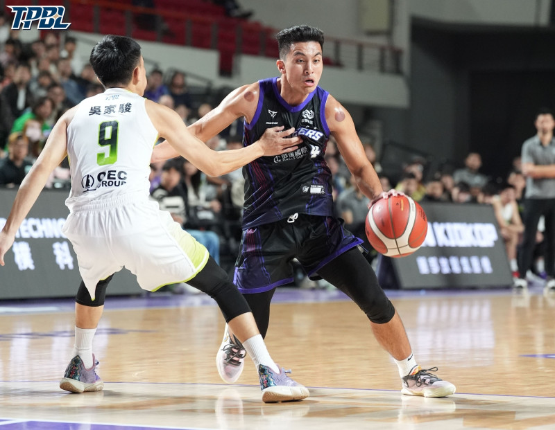 高國豪禁賽後回歸首戰拿13分（TPBL提供）
