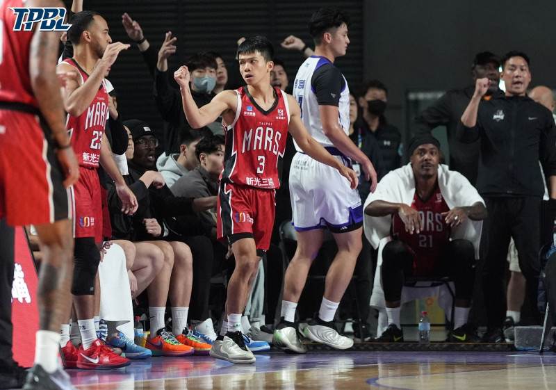 丁聖儒10助攻率戰神拿下勝利。（TPBL提供）