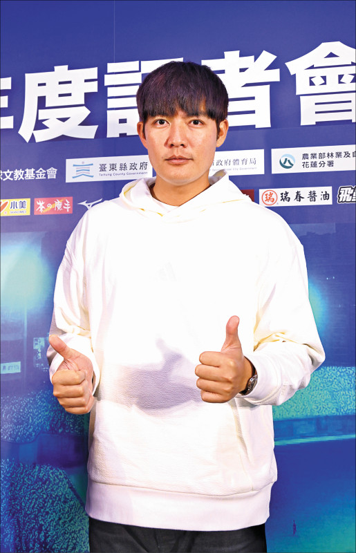 王維中已和台鋼雄鷹達成加盟共識，新球季將回到高雄效力在地球隊。（資料照）