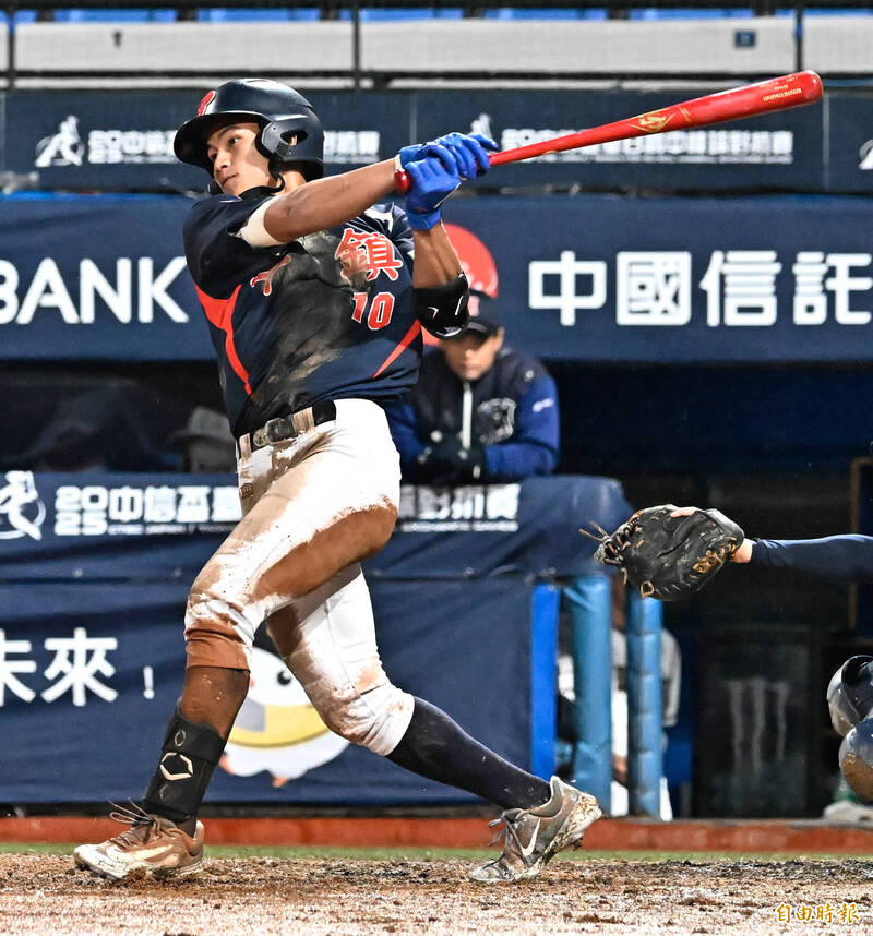 平鎮高中邱文佑。（記者陳志曲攝）