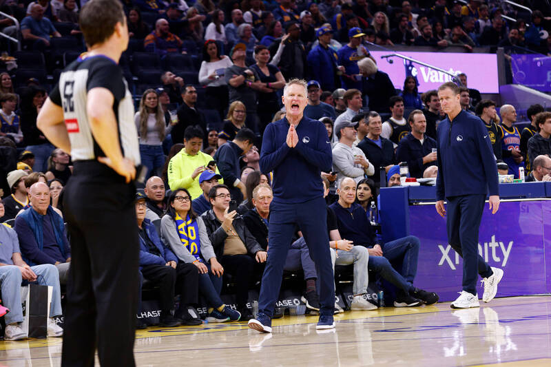 NBA》激烈口角後和解！勇士教頭和「嘴綠」向全隊致歉 坦言很懊悔