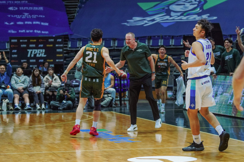 雲豹擊敗海神。（雲豹提供）