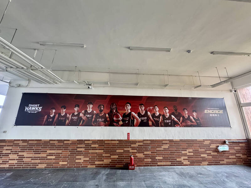 台鋼獵鷹進駐皇鷹學院。（台鋼獵鷹提供）