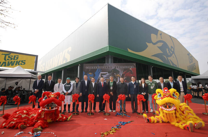 台鋼獵鷹進駐皇鷹學院。（台鋼獵鷹提供）
