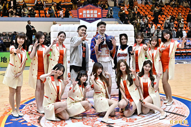 桃園璞園領航猿拿下八連勝。（記者陳志曲攝）