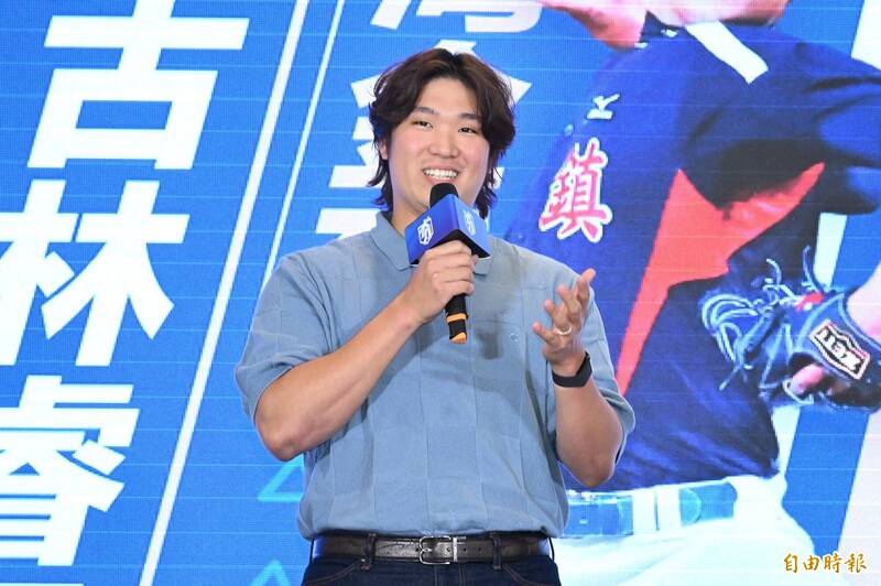 日本火腿隊古林睿煬出席高中木棒聯賽開賽記者會。（記者陳逸寬攝）