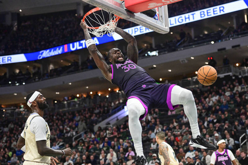 灰狼明星大前鋒藍道。（路透）