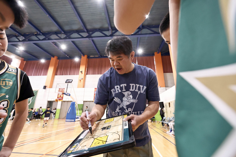 U12明星賽綠隊總教練賴信宏來自台北信義國中。（U19籃球聯盟提供）