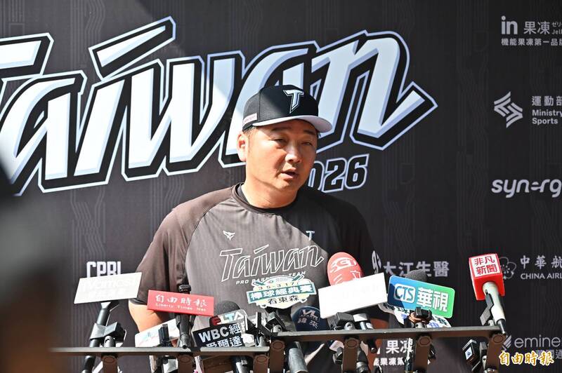 台灣隊總教練曾豪駒。（記者李惠洲攝）