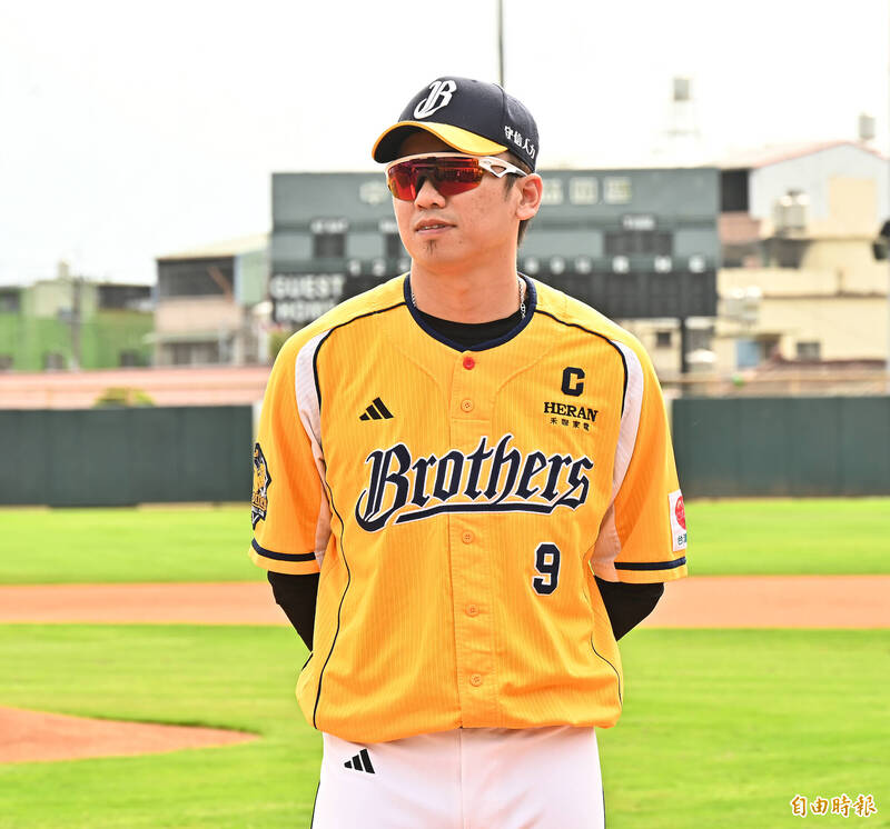中信兄弟隊長王威晨。（記者李惠洲攝）