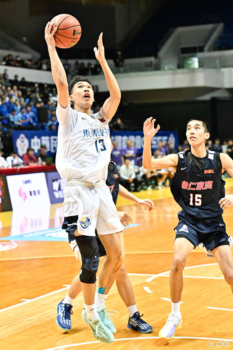 東泰高中張勝淇。（記者陳志曲攝）