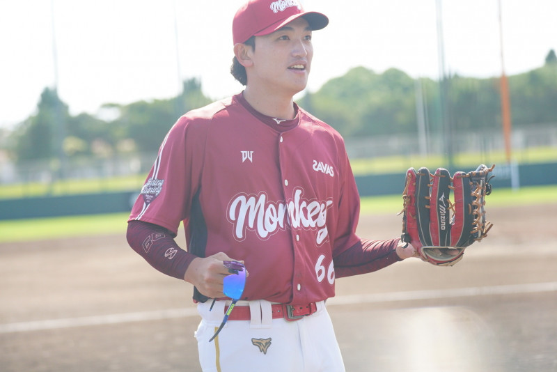 何品室融。（樂天桃猿提供）