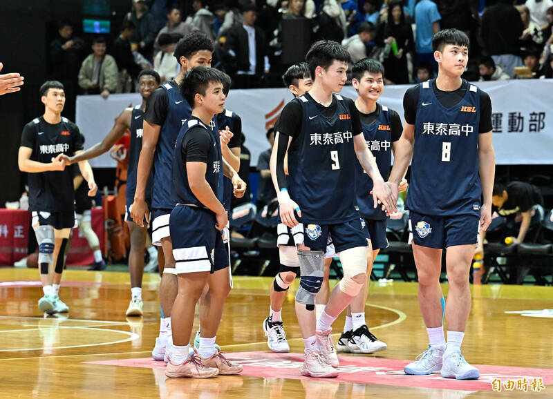 東泰高中拿下勝利。（記者陳志曲攝）