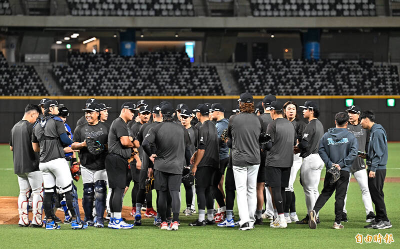 經典賽臺灣隊移至大巨蛋開訓。（記者陳志曲攝）