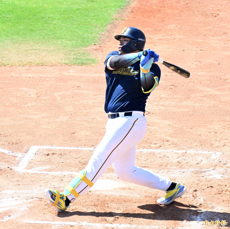 曾頌恩。（記者李惠洲攝）