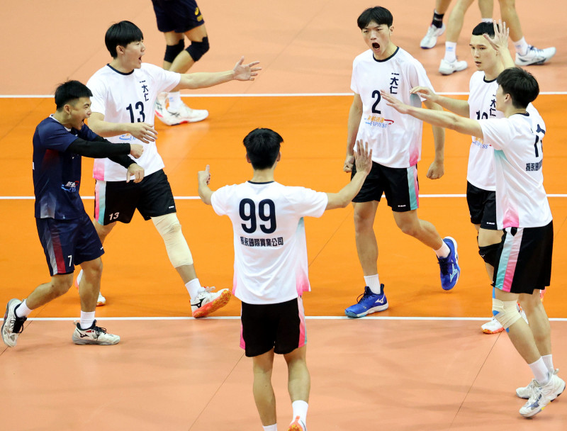 大仁科大3：2逆轉勝衛冕軍中原。（大專體總提供）