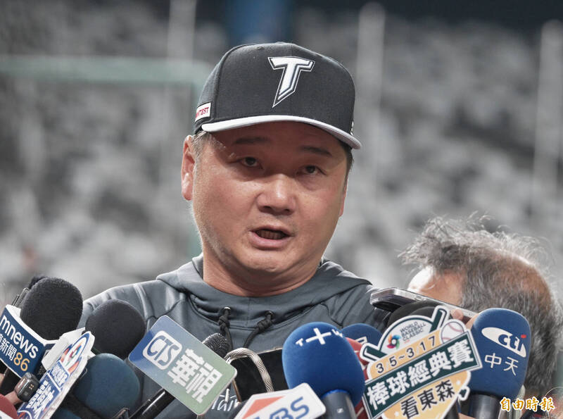 台灣隊總教練曾豪駒。（記者王藝菘攝）