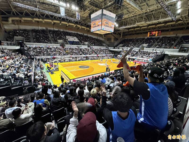 台灣隊今天在世界盃亞洲區資格賽首輪第二階段首戰於主場對決南韓。（記者塗建榮攝）