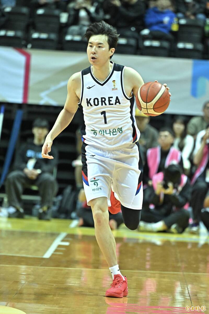 李賢重。（記者塗建榮攝）