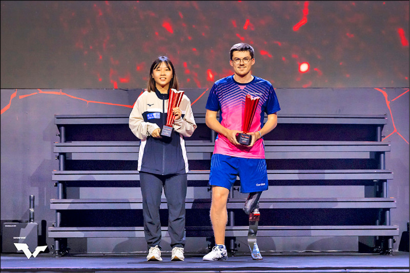 田曉雯（左）在新加坡大滿貫賽帕拉女單奪冠。
（取自WTT官網）