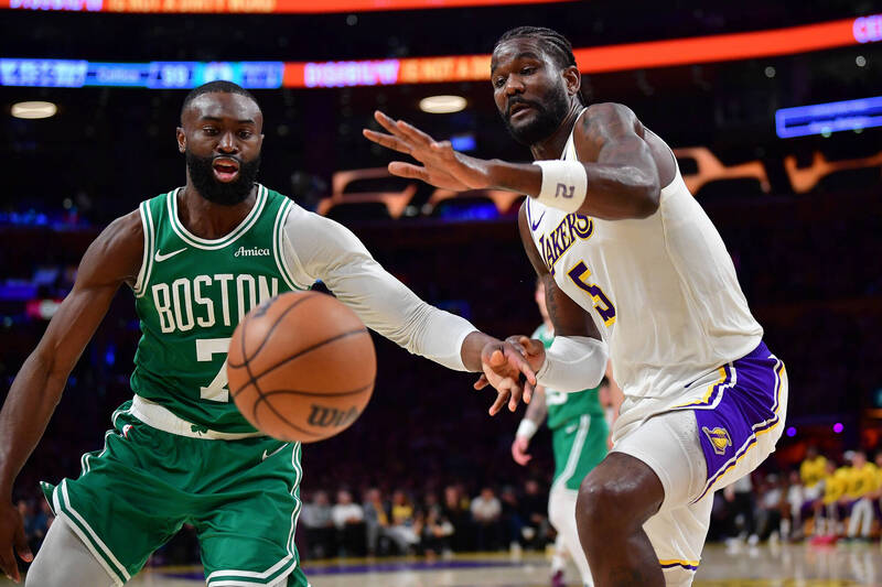 艾頓（右）。（資料照，路透）