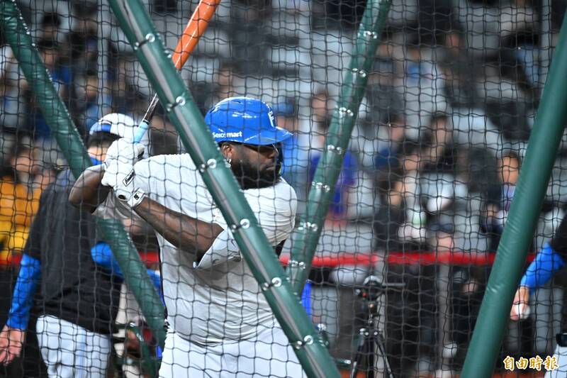 雷耶斯（Franmil Reyes）。（記者陳逸寬攝）