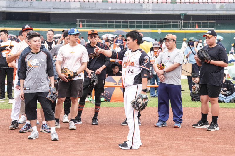 統一獅「萊！萊坐！有你真好」同樂會。（統一獅提供）