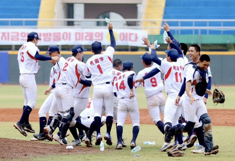 平鎮締造二連霸。（學生棒聯提供）