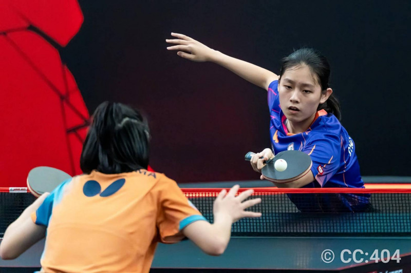 陳忞昕在U19女單決賽不敵日本的高森愛央，以亞軍作收。（讀者提供）