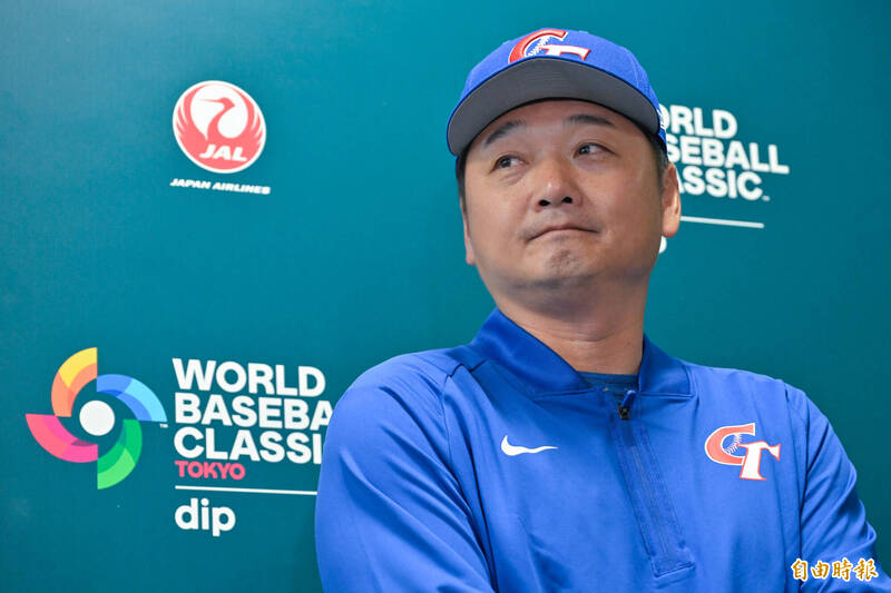 臺灣隊總教練曾豪駒賽前受訪。（特派記者陳志曲攝）
